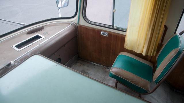 На случай зомби-апокалипсиса: тест-драйв автобуса Skoda 706 RTO