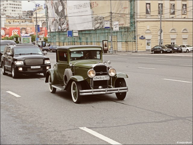 Легендарное ралли старинных автомобилей