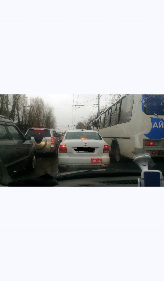 В России хотят уменьшить ширину дорожных полос