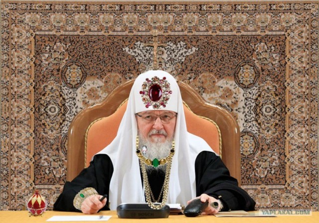 Тёма жжабит Патриарха (Пририсуй патриарху усы )