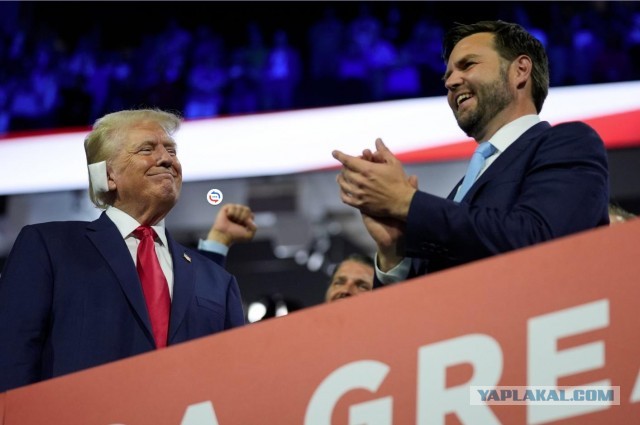 Трамп рассказал, что за чудо спасло его жизнь: в момент выстрела политик повернул голову, чтобы прочитать надписи на плакатах о нелегальных мигрантах