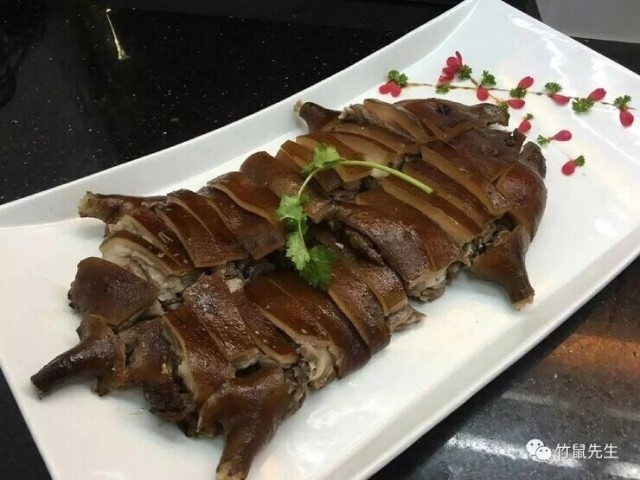 Знакомьтесь — китайская бамбуковая крыса