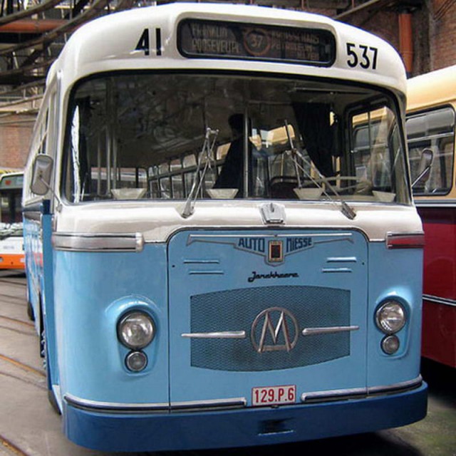 Игра на ЯПе: Угадай АВТО-7