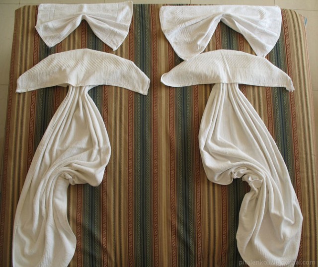 Как горничные в Гоа заправляют кровати