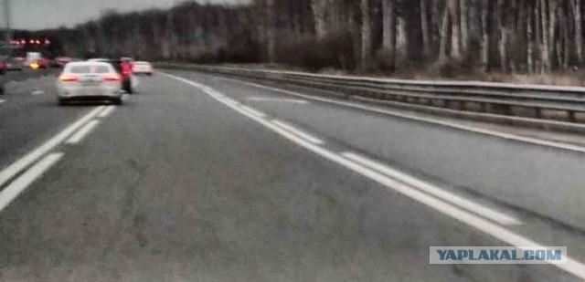 И дверью добавил...