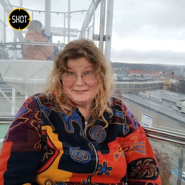 Родители требуют оставить учительницу-пастафарианку, которую отстранили от работы в подмосковных Химках