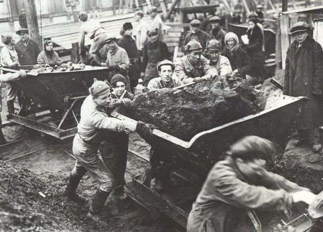 Женщины неженских профессий