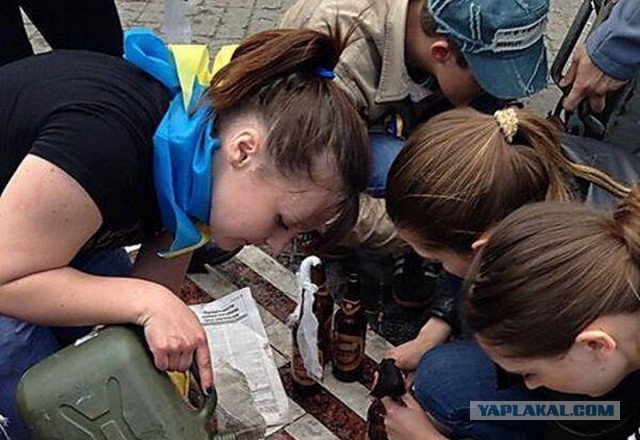 Боевики митингуют на месте сожжения людей в Одессе: «Здесь мы остановили Русскую весну»