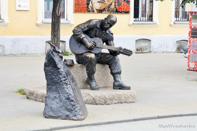 Сядь со мною рядом!