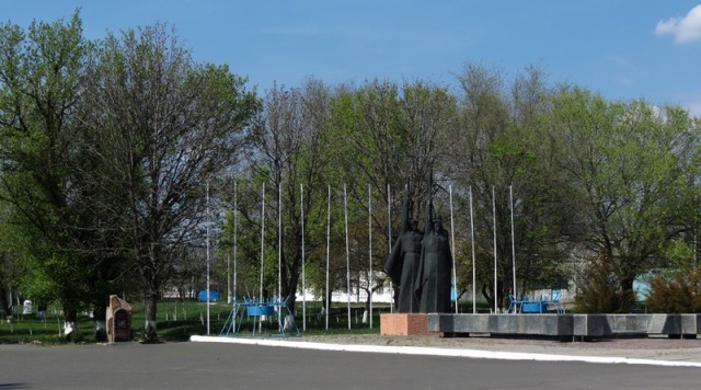 Поездка в Луганский аэропорт, музей авиации и окрестности