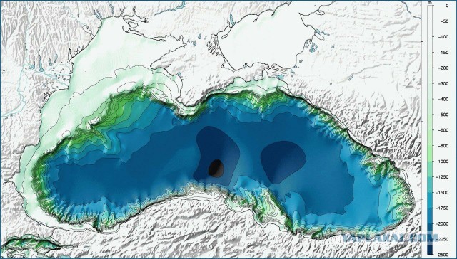 Карта глубины Чёрного моря напоминает карьер