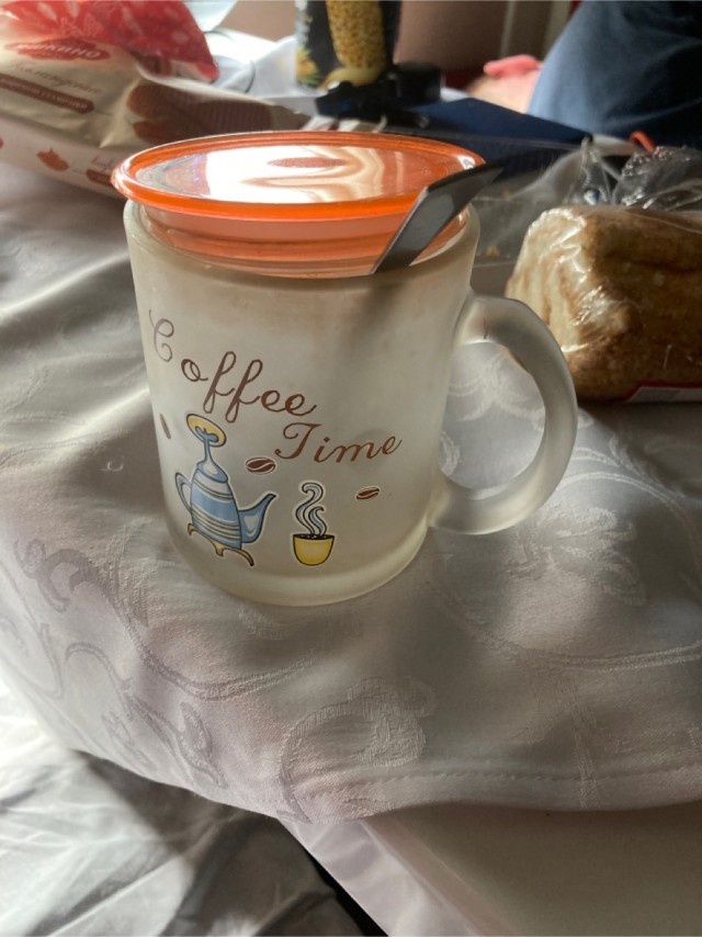 А из какой кружки вы пьёте на работе?