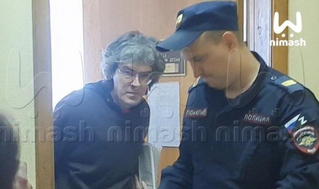 Освободили педофила