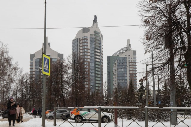 Квартиру после атаки дрона на элитный ЖК в Москве показали в сети