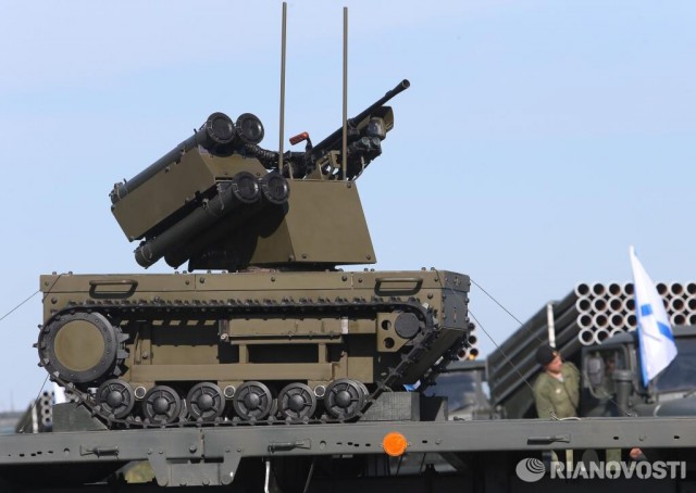 Боевая экипировка «Ратник» начнет поступать