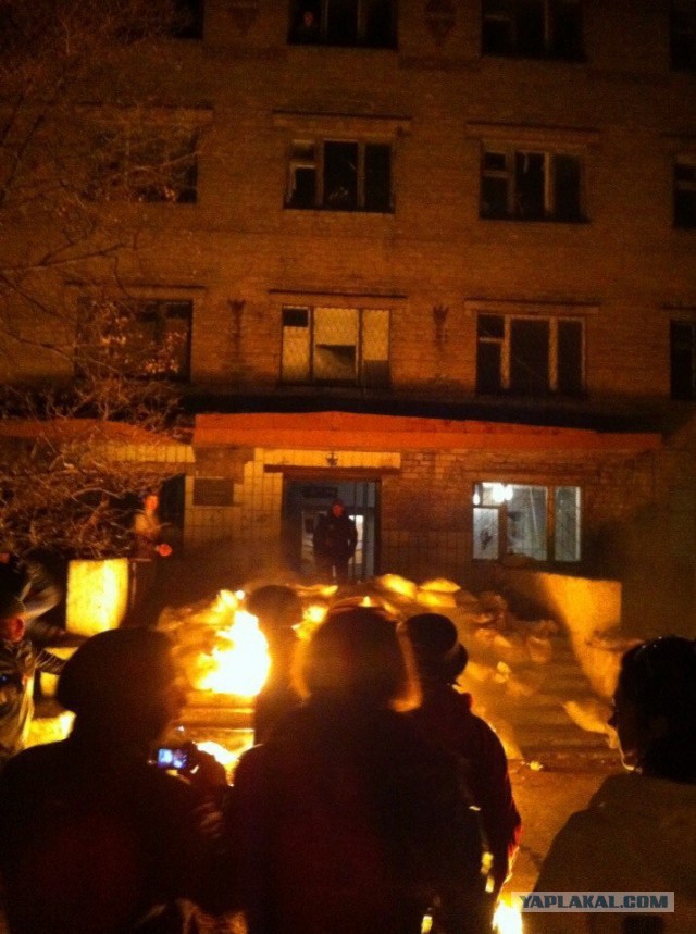 Украинские военные задавили 8-летнюю девочку