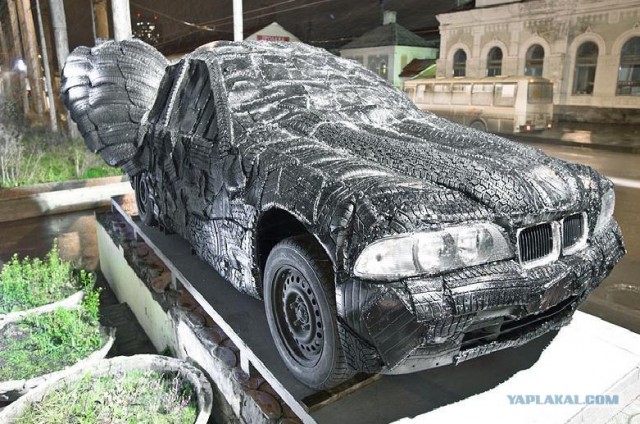 Всадник из покрышек.