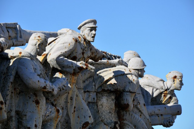 Один день на Саур-могиле