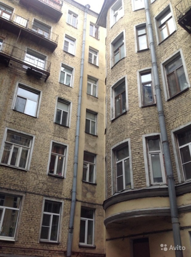 Так жить нельзя: самая шикарная комната в Петербурге