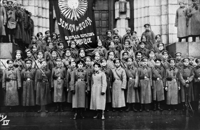 История в фотографиях