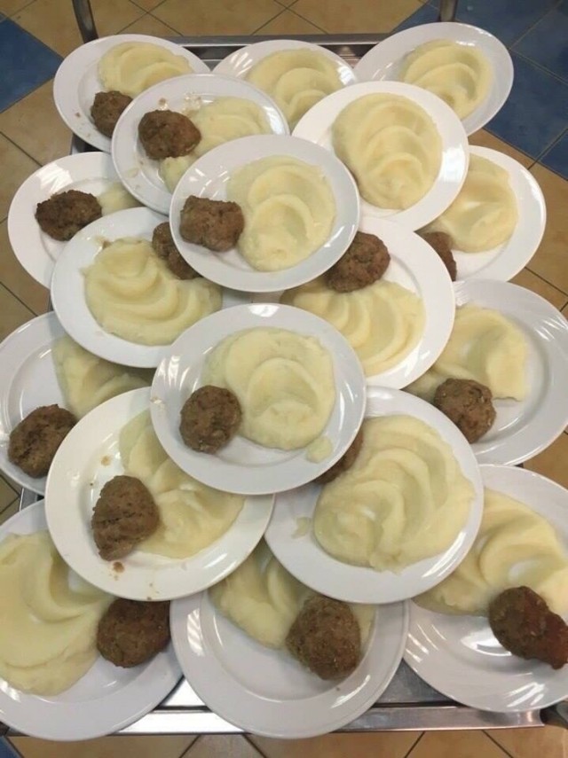 Школьная столовка в Китае