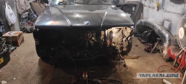 Снова рукожопство и BMW.