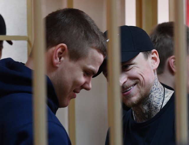 ФК «Енисей» ввязался в жестокий конфликт: футболисты напали на обычную семью в Советском районе Красноярска.