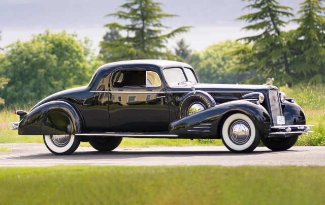 1932 Cadillac V16 452B. Автопятница №77.