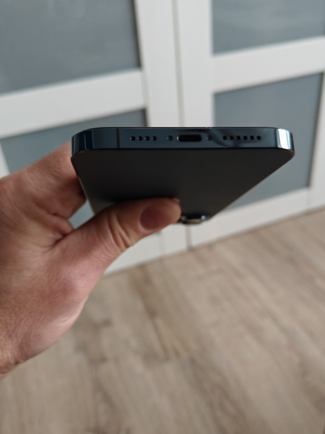 Продам apple 12 pro max