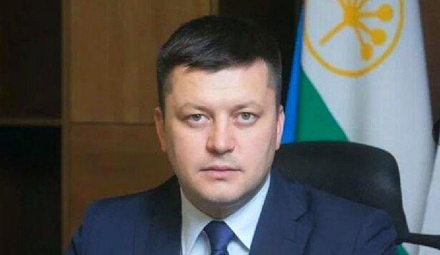 Интересно, а про папашу мэра вспомнят?