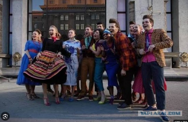 Уже не те или просто другие? Взгляд на современную молодёжь глазами олдскульного яплакалъщика.