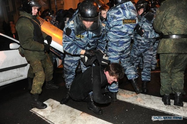Митинги в Москве: Чистые Пруды и Триумфальная пл