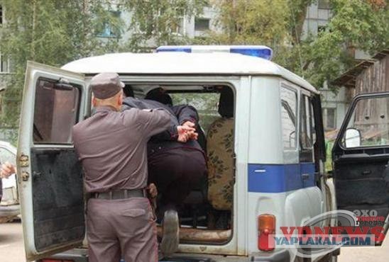 Школьники поймали извращенца!