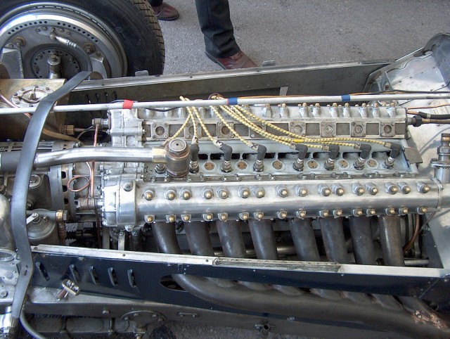 Игра на ЯПе: Угадай АВТО-9