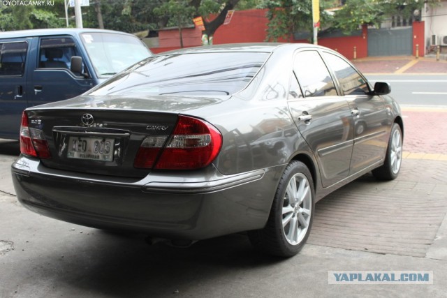 Toyota Camry 2018. Представлено новое поколение.
