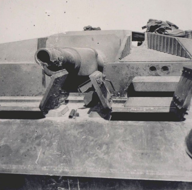 StuG III под кличкой "Гадюка", самая массовая в производстве с которой пришлось встретиться нашим дедам.