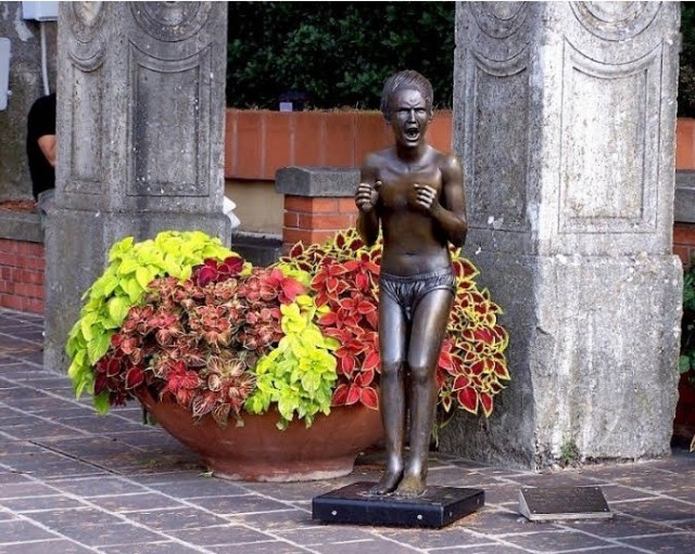 Дети Беслана на картах и улицах Италии