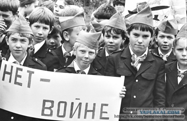 Восемь суток ареста афганцу за возложение цветов к мемориалу "Чёрный тюльпан"