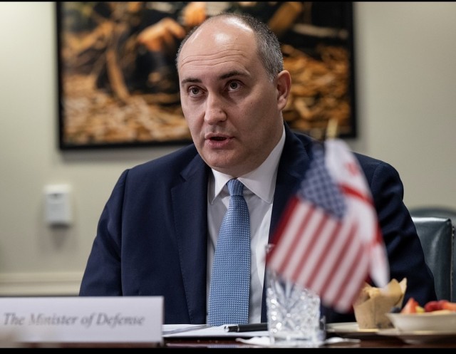 В Грузии задержан бывший министр обороны