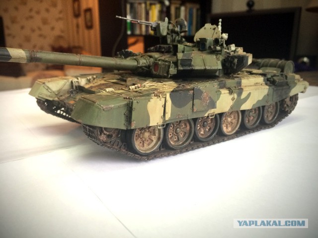 Модель танка Т-90А в масштабе 1/35