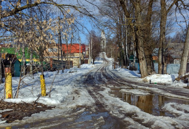 Весной в деревне