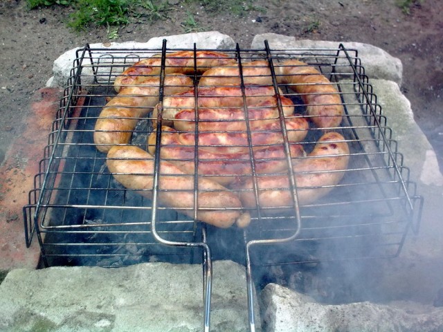 Девушкам всегда мало