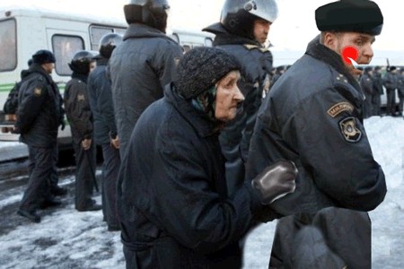 Фотожаба: Бабка и менты