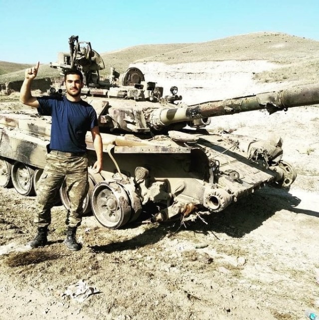 Ремонтопригодность азербайджанского Т-90С после подрыв на противотанковой мине