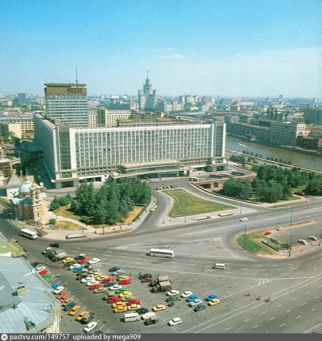 Улицы Москвы, на которых нет ни одного дома