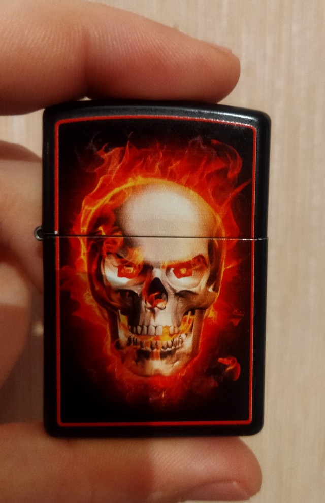 Зрелость и молодость (про zippo)