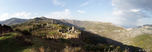Абхазия (море), Армения (абрикосы)