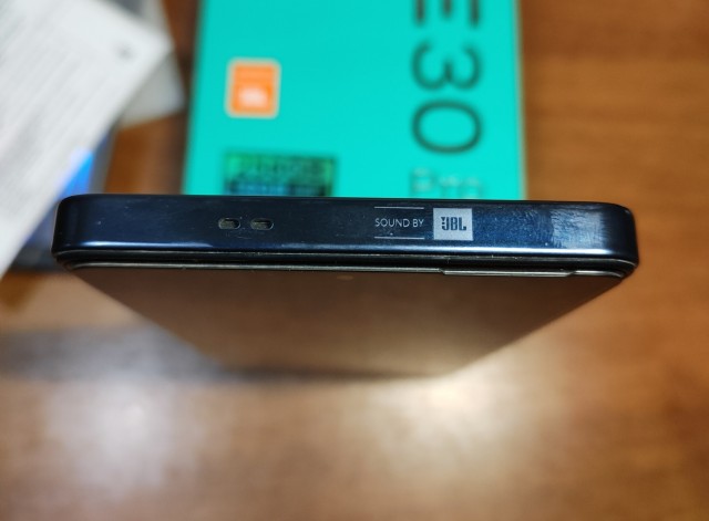 Продаю смартфон Infinix NOTE 30 Pro, 8/256 ГБ.