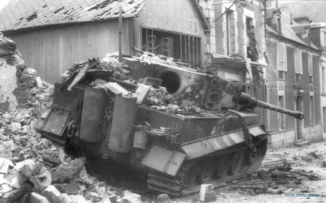 Фотографии второй мировой, многие цветные (фото)