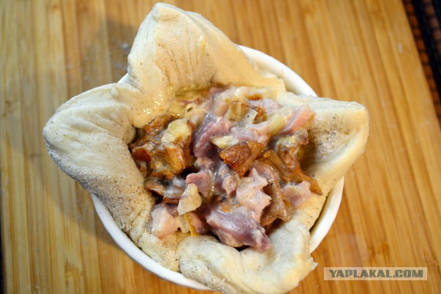 Хрустящие корзиночки с сочной начинкой (БыстроЗакусь из слоёного теста)